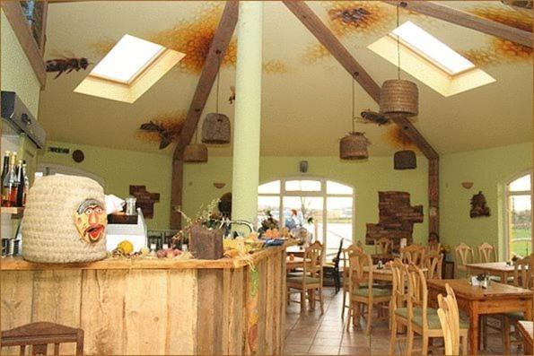 Landhotel Zum Honigdieb Ribnitz-Damgarten Esterno foto
