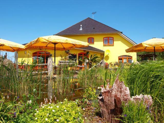 Landhotel Zum Honigdieb Ribnitz-Damgarten Esterno foto